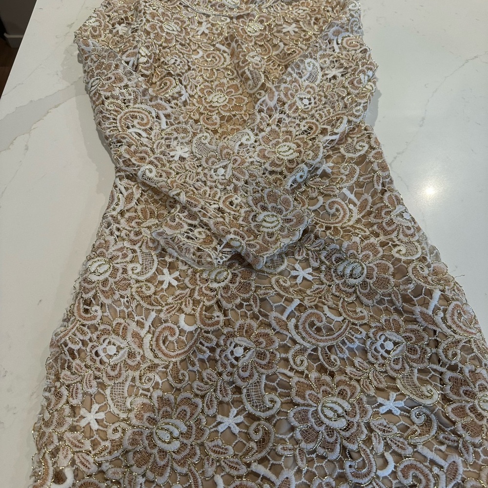 Venus dress size 6